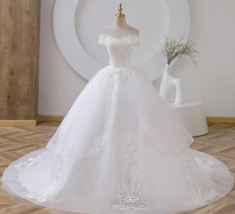 Váy cưới mới AT098